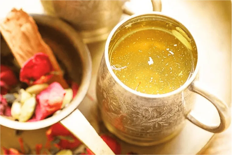 How to make Authentic Kashmiri Kahwa with Premium Kashmiri Saffron